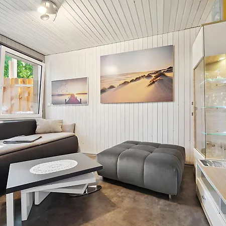 بيت للعطل 204 *